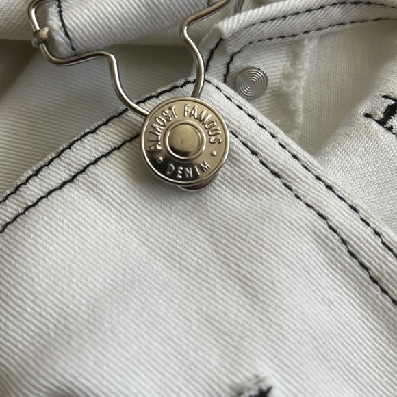 NWT Almost Famous  Skirtall Junior Overall Skirt SZ-JR 11 - Picture 9 of 11